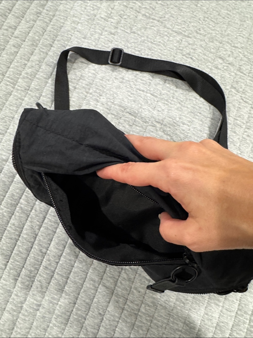 Lululemon All Night Festival Bag 5L - Picture 9 of 15